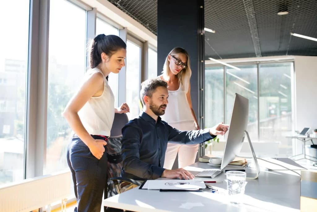 Diagrama de la contabilidad colaborativa entre asesoría y cliente con Holded