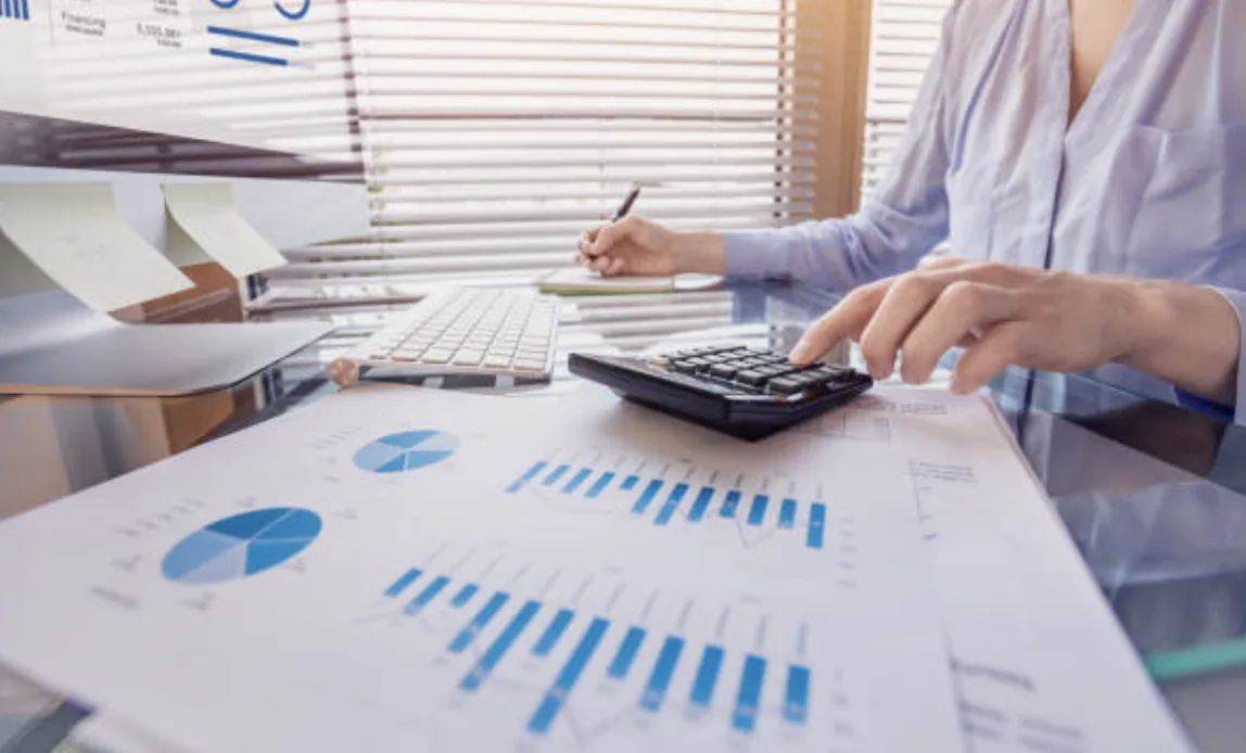 Cómo optimizar el control de ingresos y gastos de un negocio