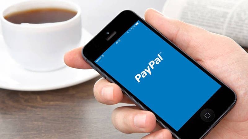 Estrategia de growth hacking de PayPal para captar usuarios con incentivos