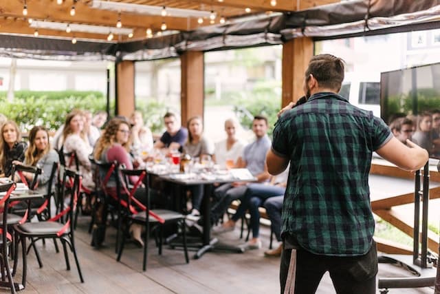 5 consejos para un networking efectivo en un evento de despachos profesionales